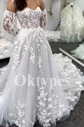 Sweetheart Neckline Bridal Gown Wedding Dress with Puff Sleeves and Floral Applique