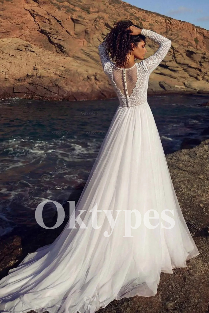 Dreamy Boho Lace Wedding Dress for the Ultimate Beach Bride