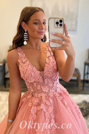 Elegant Tulle Spaghetti Straps V-Neck Sleeveless A-Line Long Prom Dresses With Applique And Beading,PDS0661